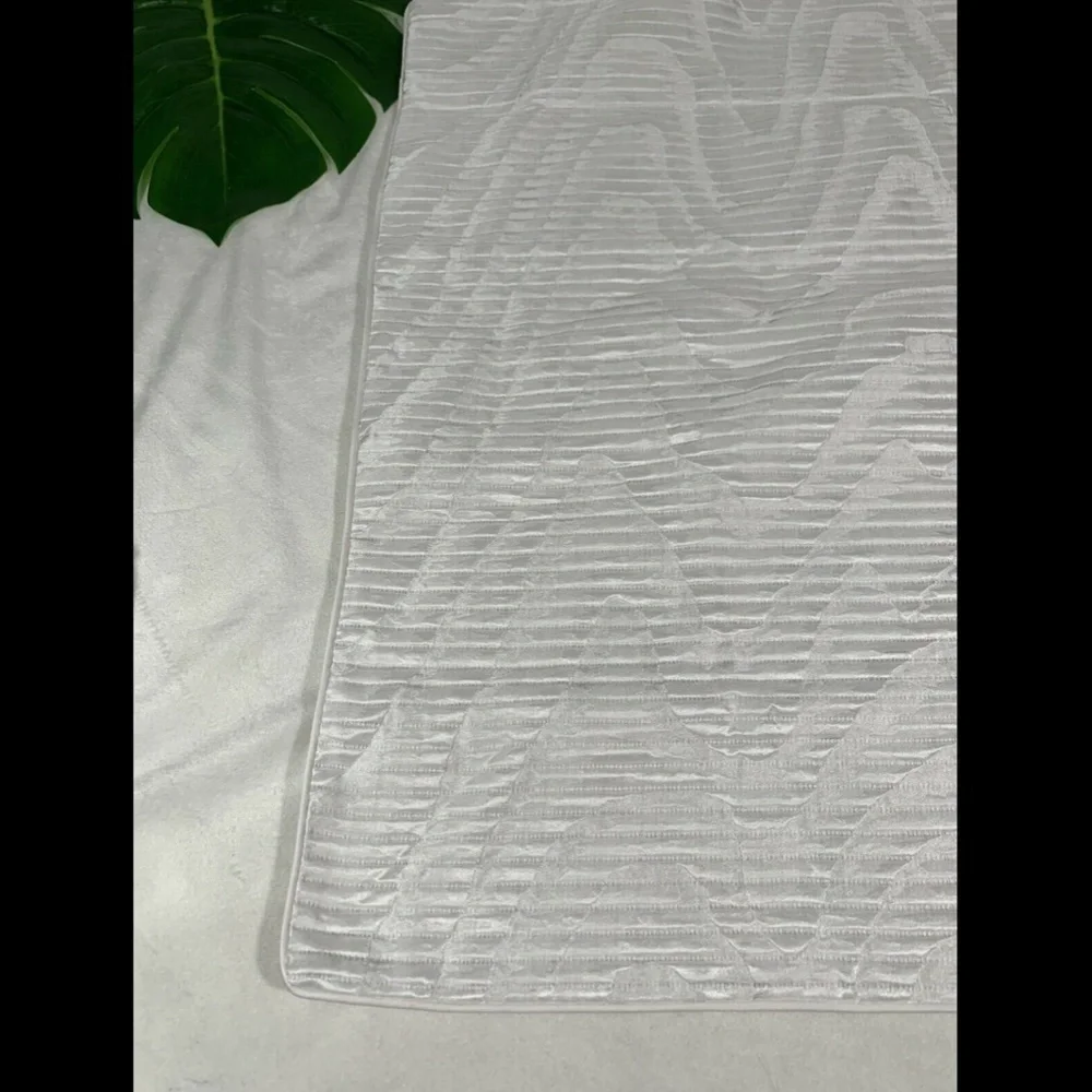 NIB Hotel Collection Moire Quilted (1) Euro European Sham Pillow Case‎